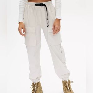 Aritzia cargos
